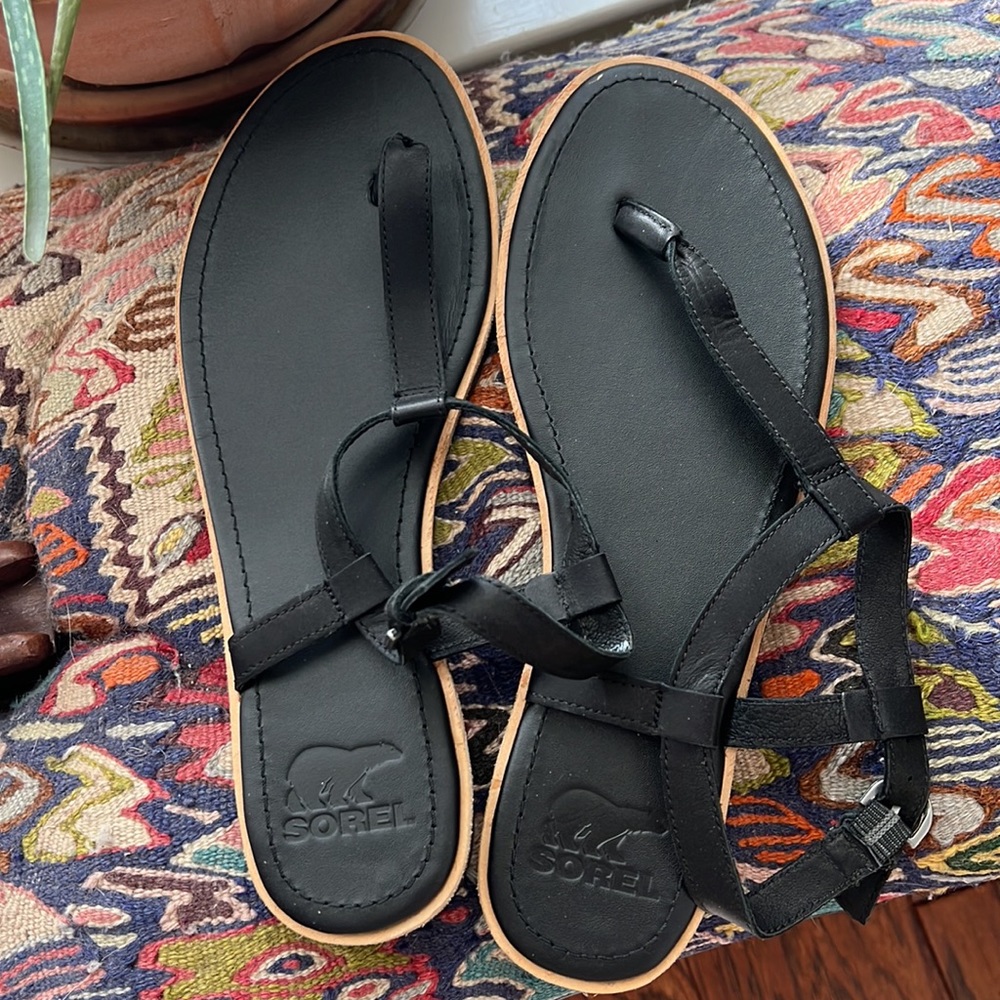 Sorel Women's Black Leather Strappy Sandals